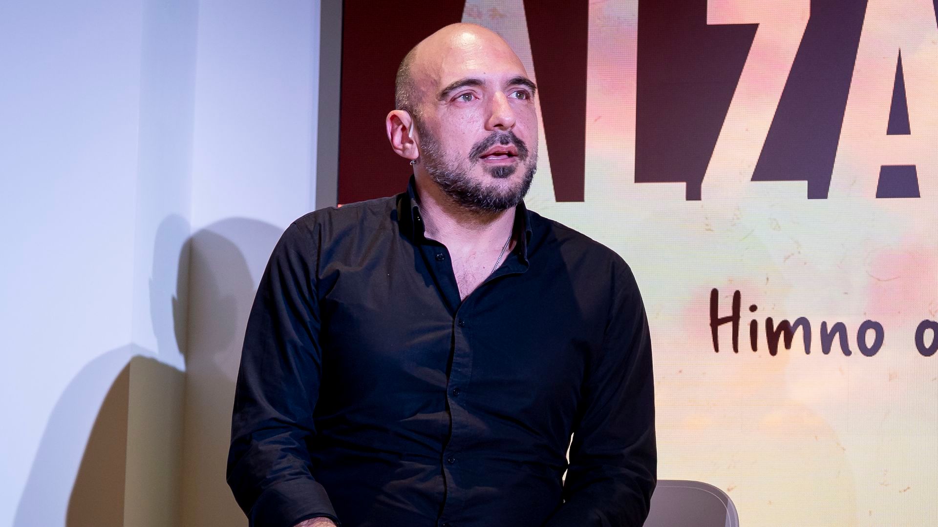 Pablo Cebrián durante la presentación del himno 'Alza la mirada'