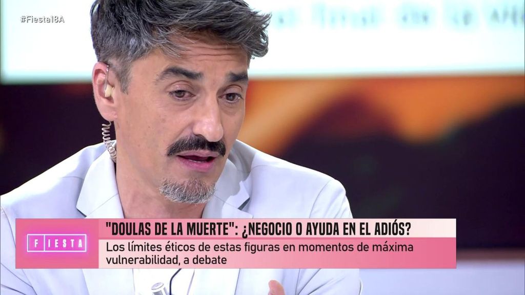 A Diego Reinares se le quiebra la voz al recordar la muerte de sus padres: "Es extraño, pero hubo cierta belleza"