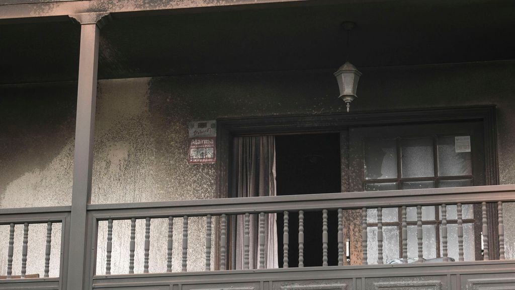 Ascienden a tres las víctimas mortales en el incendio de Los Realejos, Tenerife