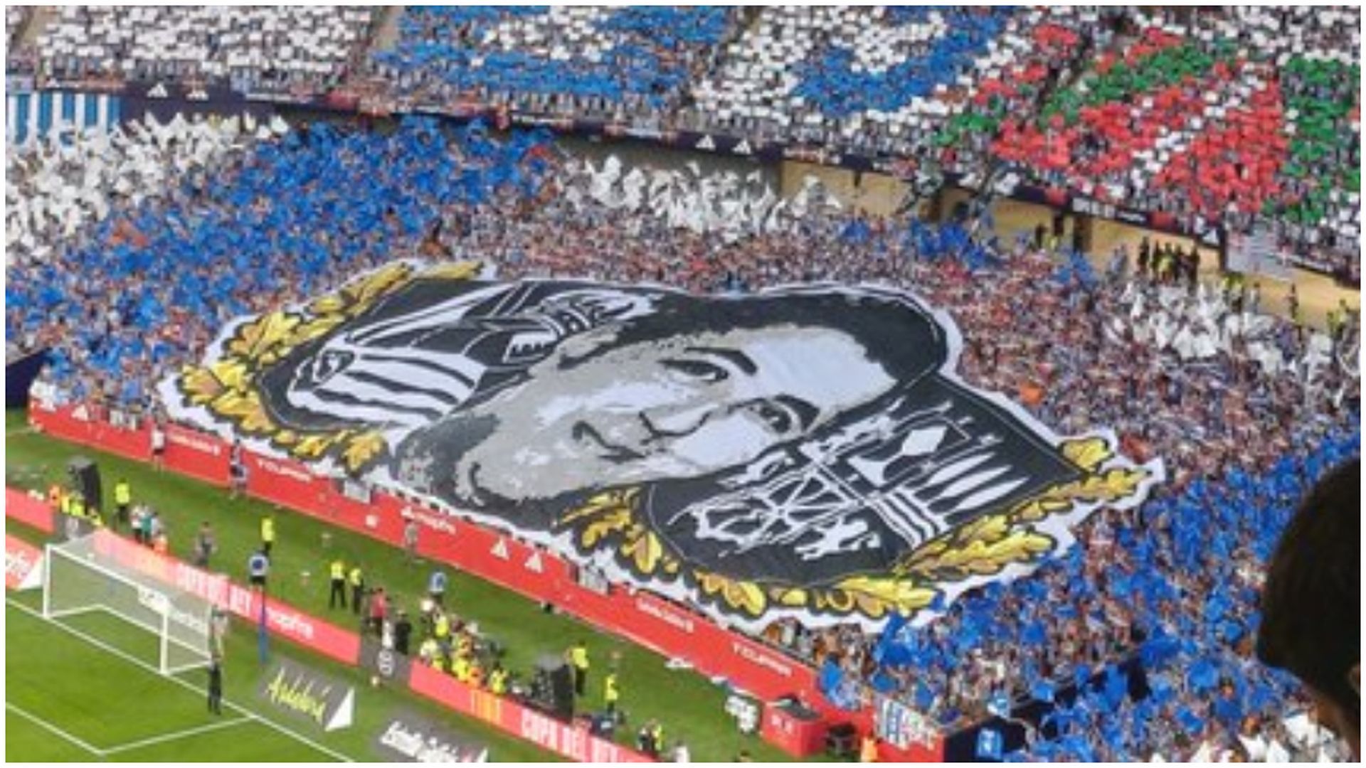 El tifo a Aitor Zabaleta