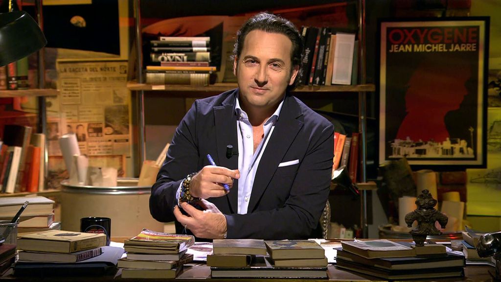 Iker Jiménez reflexiona sobre los libros de motivación: "La gente busca certezas" Cuarto Milenio Temporada 21 Top Vídeos 828