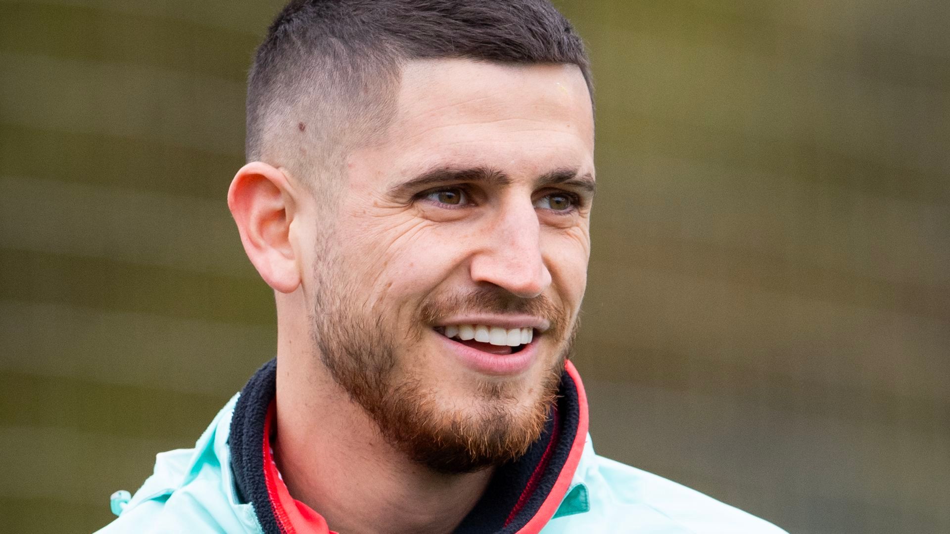 La sonrisa de Oihan Sancet en un entrenamiento en Lezama