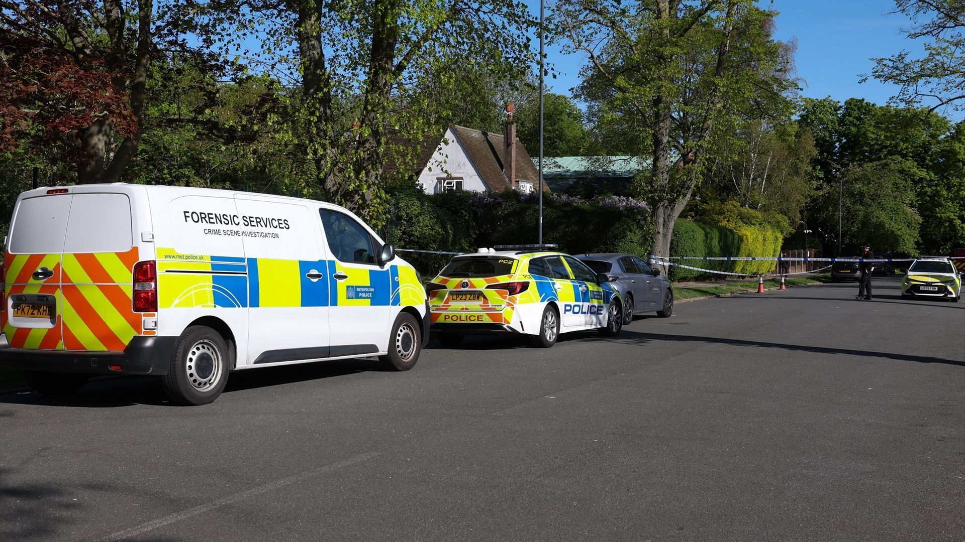 Lanzan un artefacto incendiario contra la Sinagoga Kenton United en Londres: es el segundo ataque antisemita en los últimos días