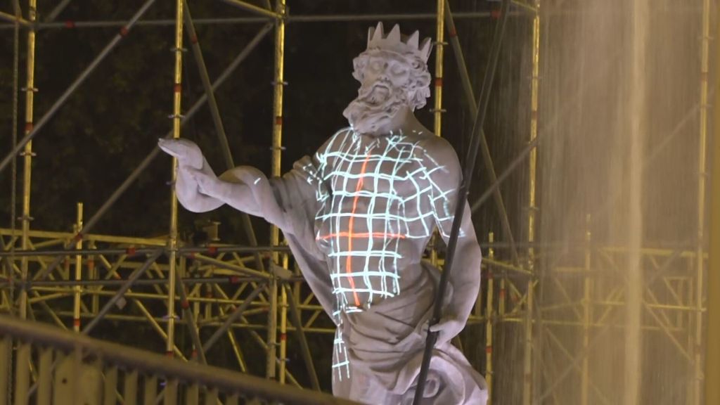 Neptuno, entre el silencio sepulcral y los andamios: la 'no fiesta' rojiblanca tras perder la Copa