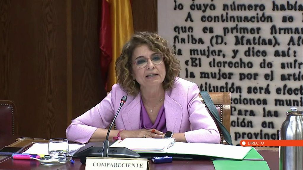 El motivo por el que María Jesús Montero "se ha negado" a poner la mano en el fuego por Begoña Gómez en el Senado, según Alejandro Entrambasaguas