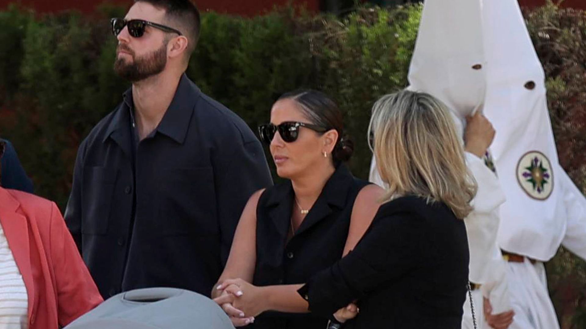 Anabel Pantoja, su suegra Marina y su pareja, David Rodríguez, en una imagen de archivo