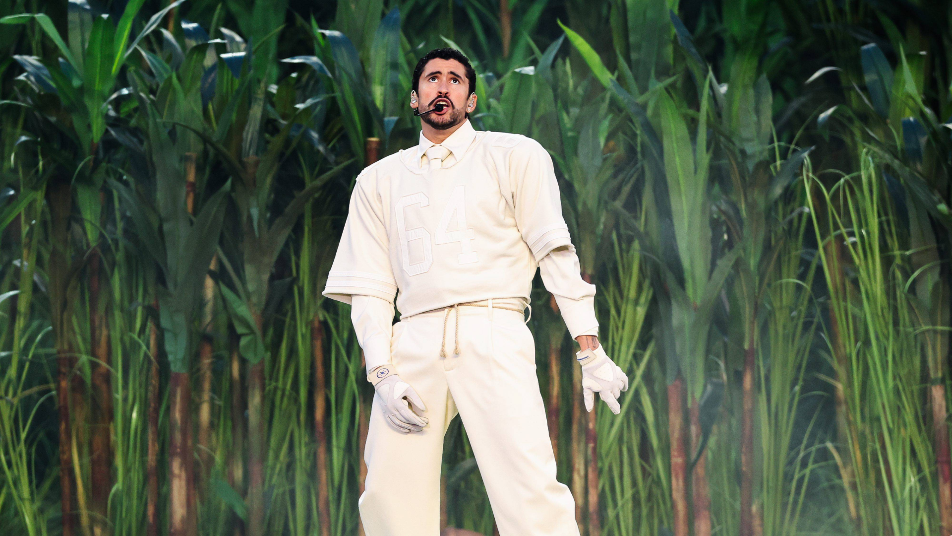 Bad Bunny, durante su actuación en la Super Bowl