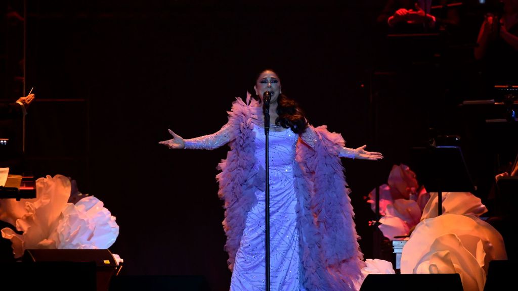 Isabel Pantoja celebra en Madrid sus 50 años en la música