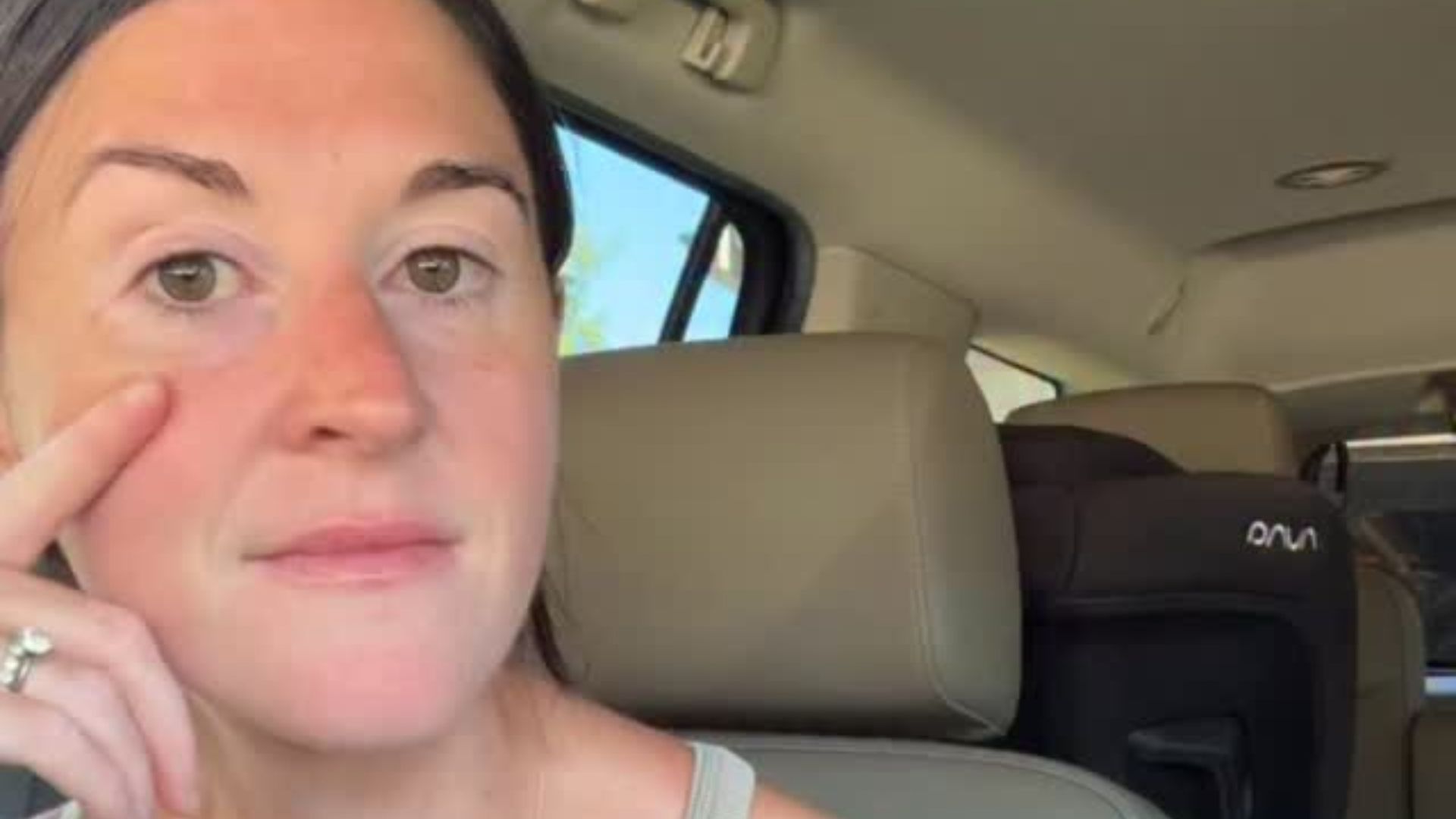 Kelly Hopton-Jones es una creadora de contenido que muestra la vida con sus dos hijos