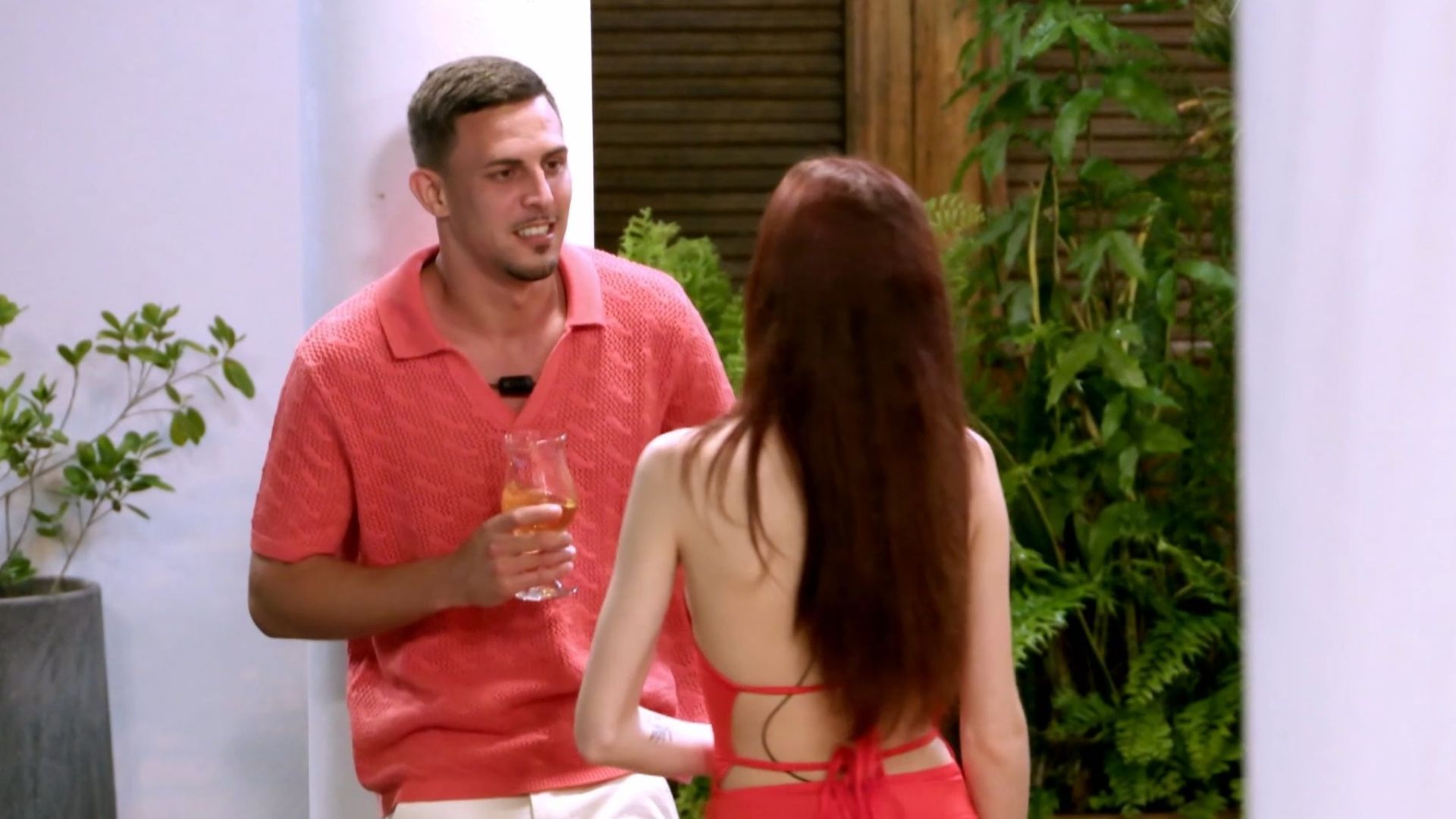 La confesión de Atamán a Yokebed en su mayor acercamiento en la villa: "Quien no arriesga no gana"