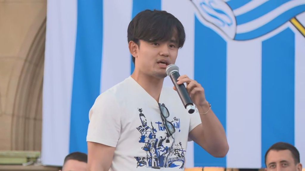 La surrealista intervención de Kubo en la celebración de la Real Sociedad