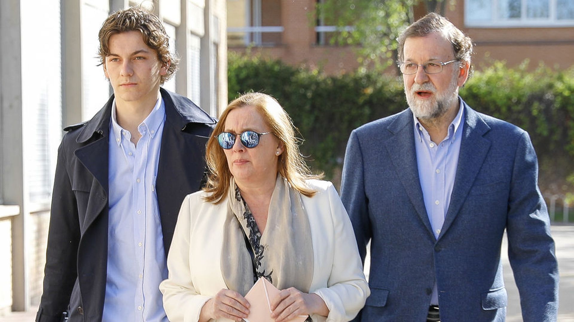 Mariano Rajoy, su mujer, Elvira Fernández, y su hijo mayor, Mariano Jr., en una imagen de archivo