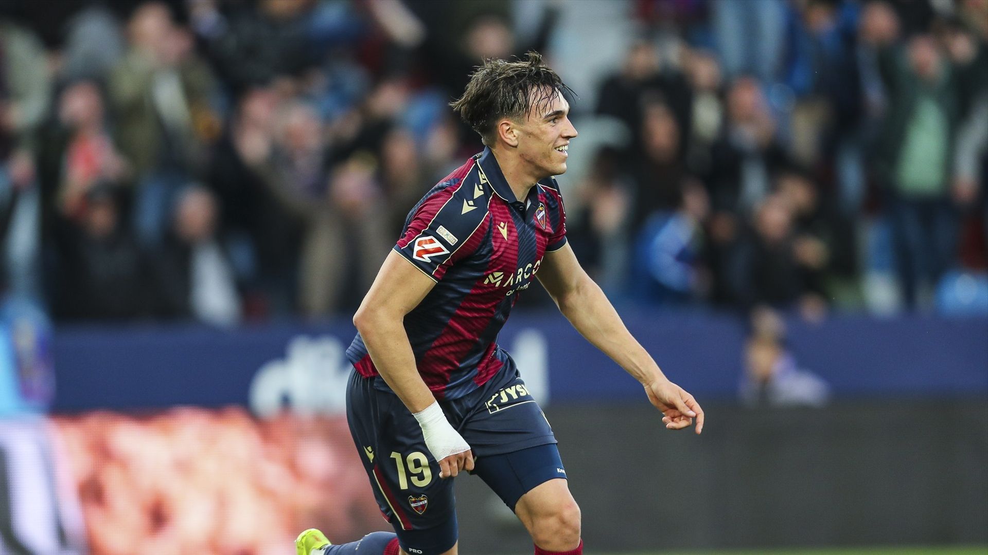 Carlos Espí durante un partido del Levante esta temporada