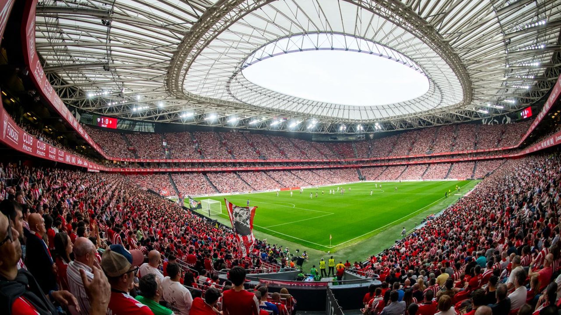 El ambientazo en el derbi ante Osasuna en San Mamés