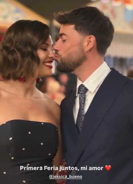 Jessica Bueno y su novio Roberto