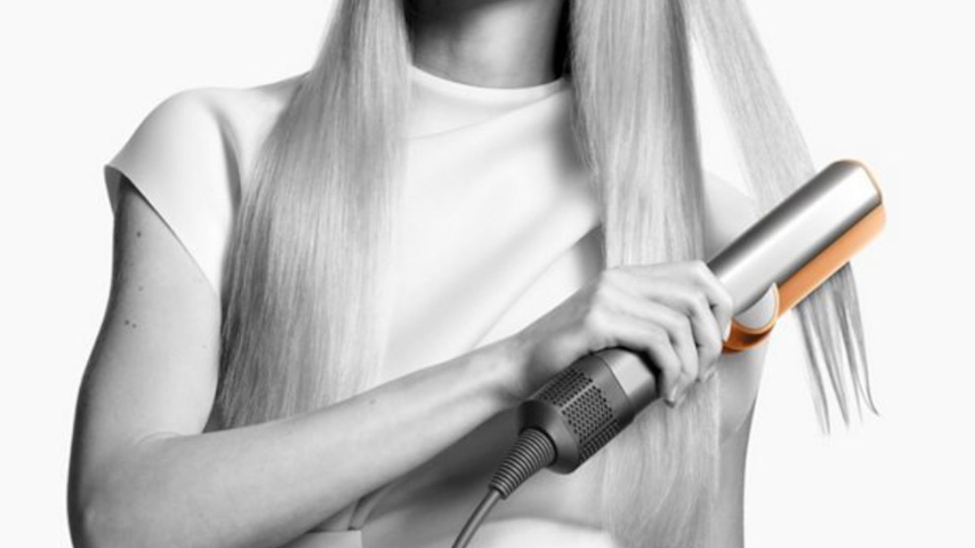 La plancha de Dyson que seca y alisa a la vez