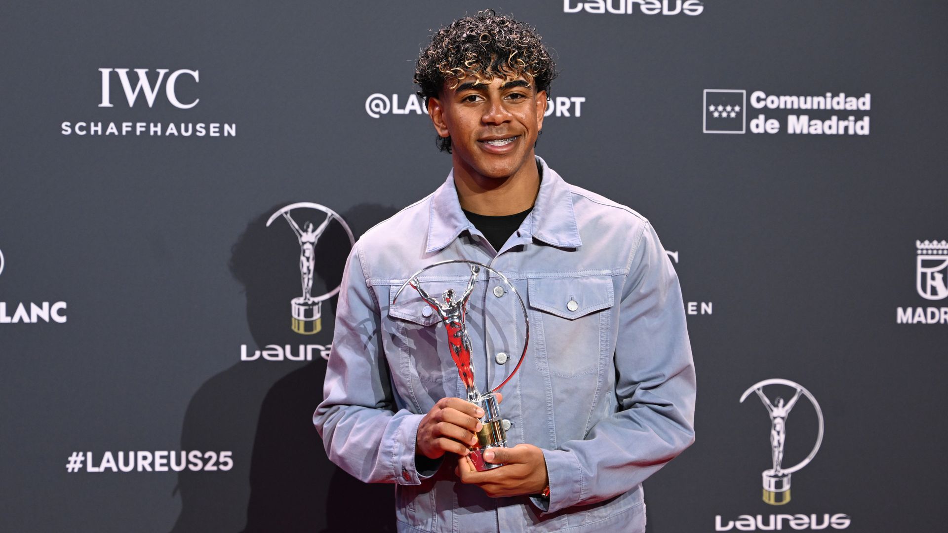 Lamine Yamal, con su Premio Laureus