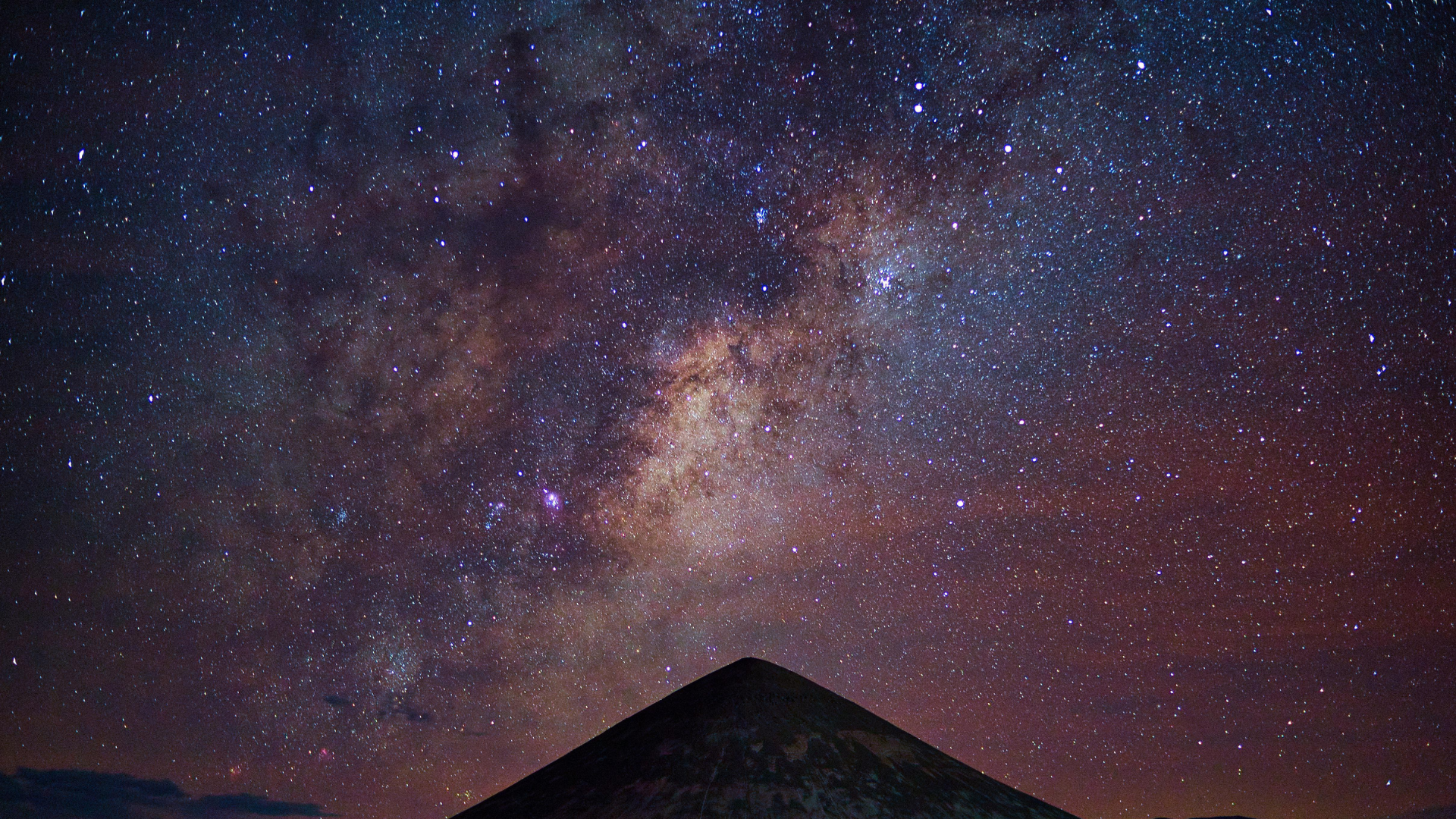 Los planetas no titilan porque su luz es más estable