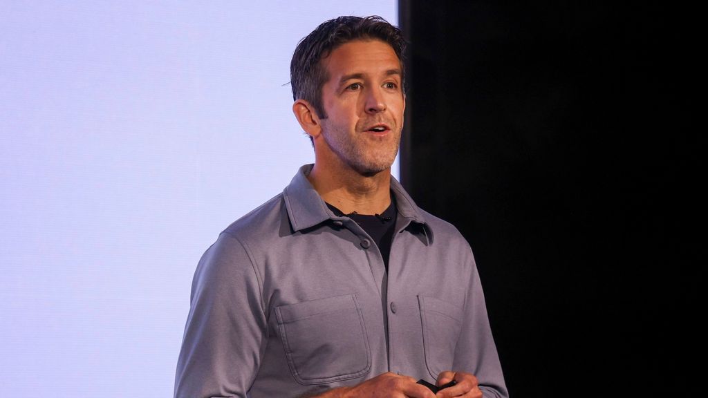 Nueva era para Apple: John Ternus se convierte en el nuevo CEO de la compañía