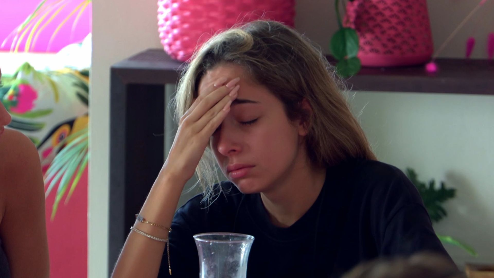 Ainhoa se agobia y termina rota al hablar con sus compañeros: “No puedo”