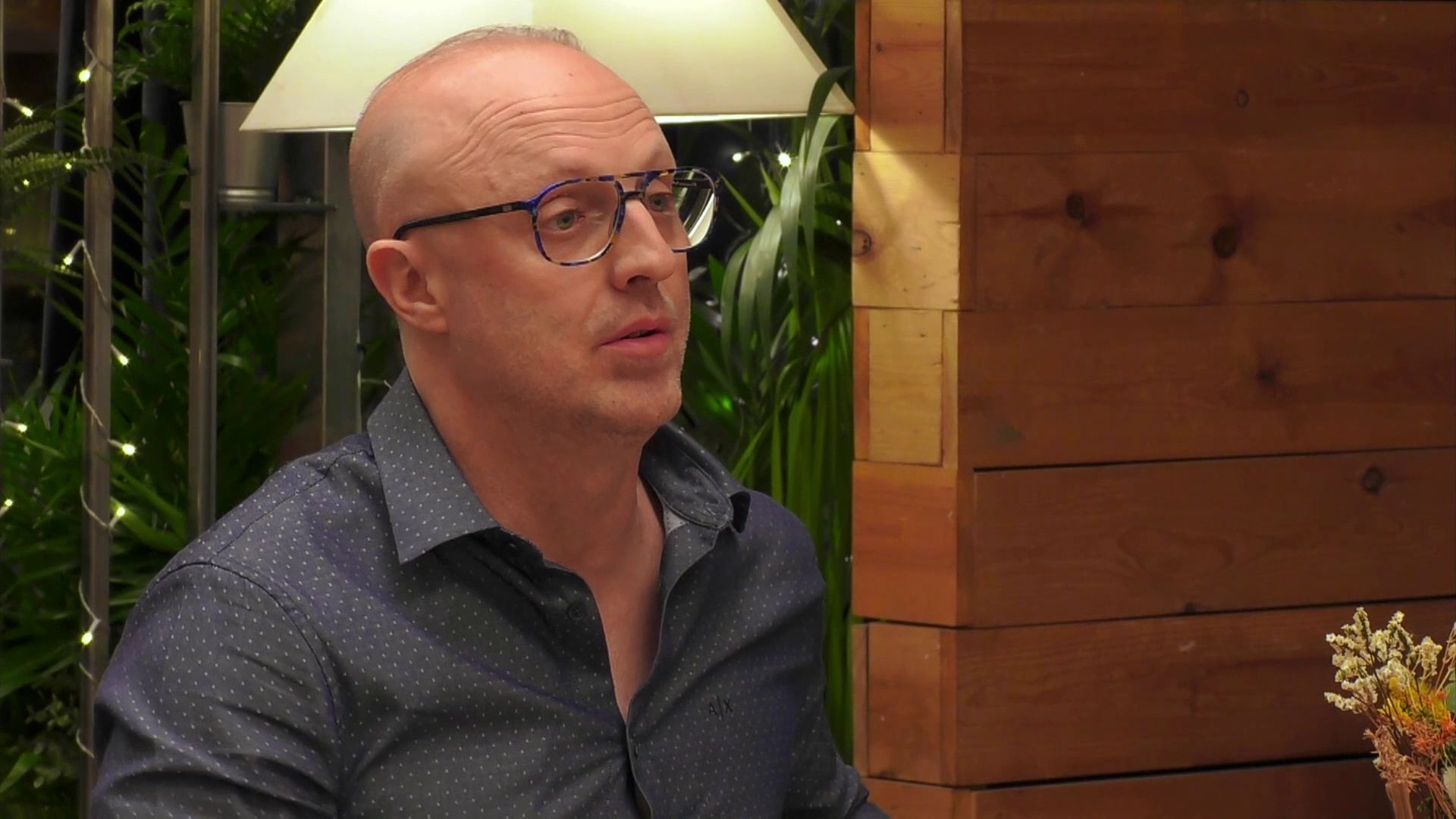 Carlos se sincera con Patricia sobre la infidelidad que cometió en su matrimonio