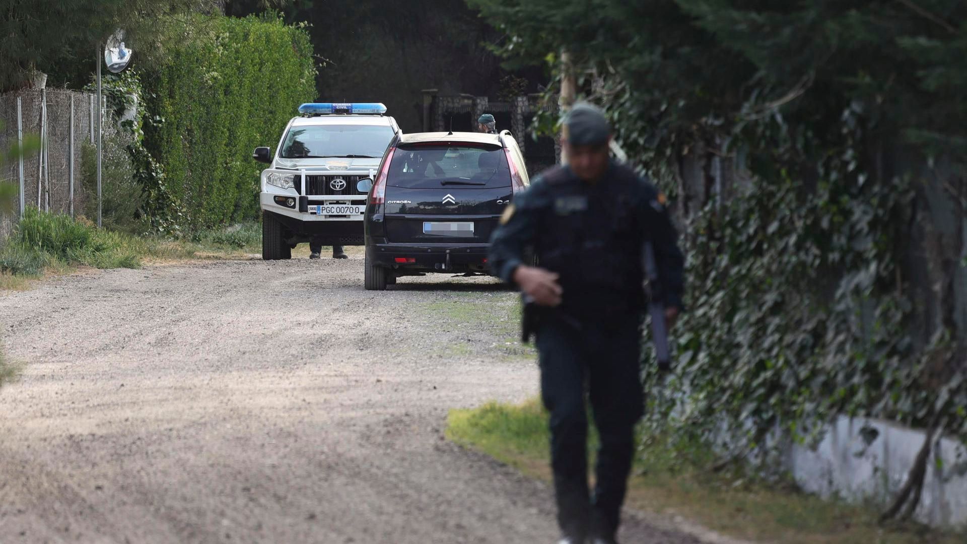 El informe preliminar de la Guardia Civil sobre el registro del zulo del antiguo chalé de Óscar,  ya en manos de la jueza del caso Esther López