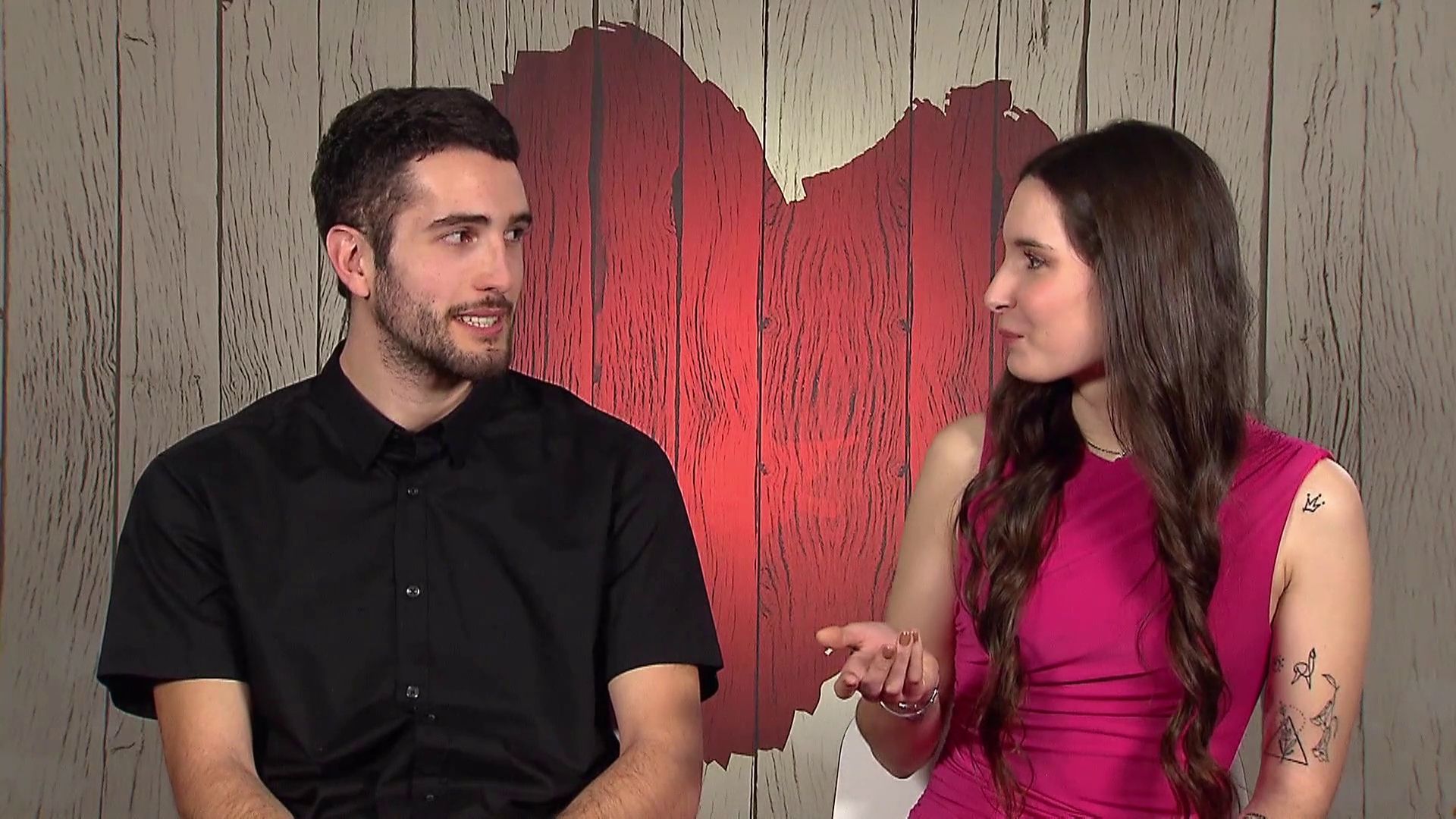 El lapsus de Aaron al hablar sobre Estopa con su cita, Aurora