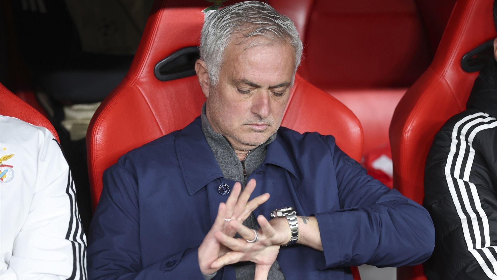 José Mourinho, en un partido con el Benfica