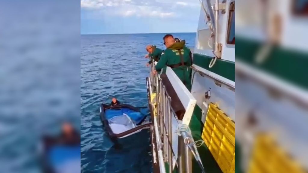 La Guardia civil rescata un kitesurfita en las playas de Barcelona