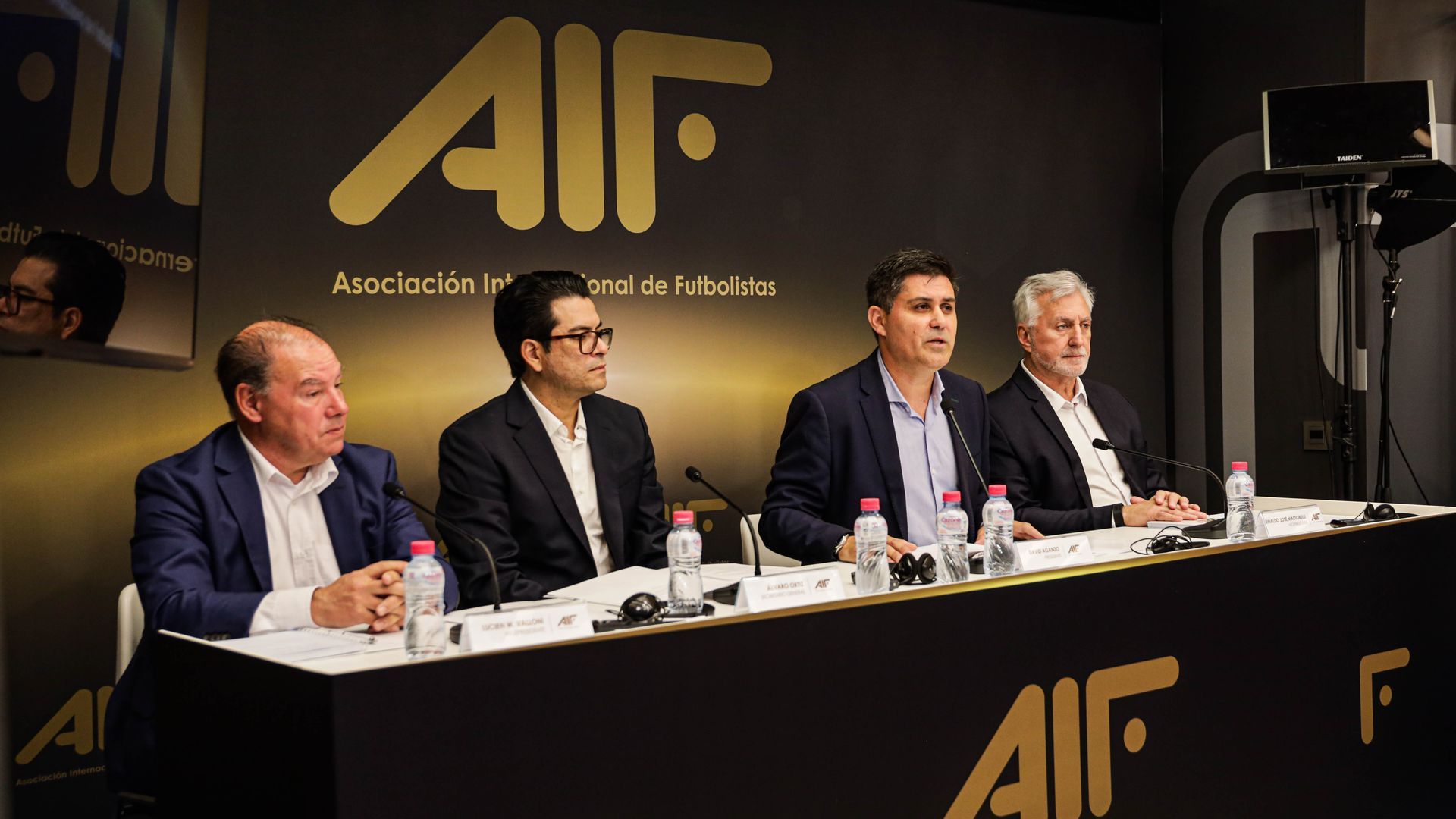 Acto de la presentación de AIF
