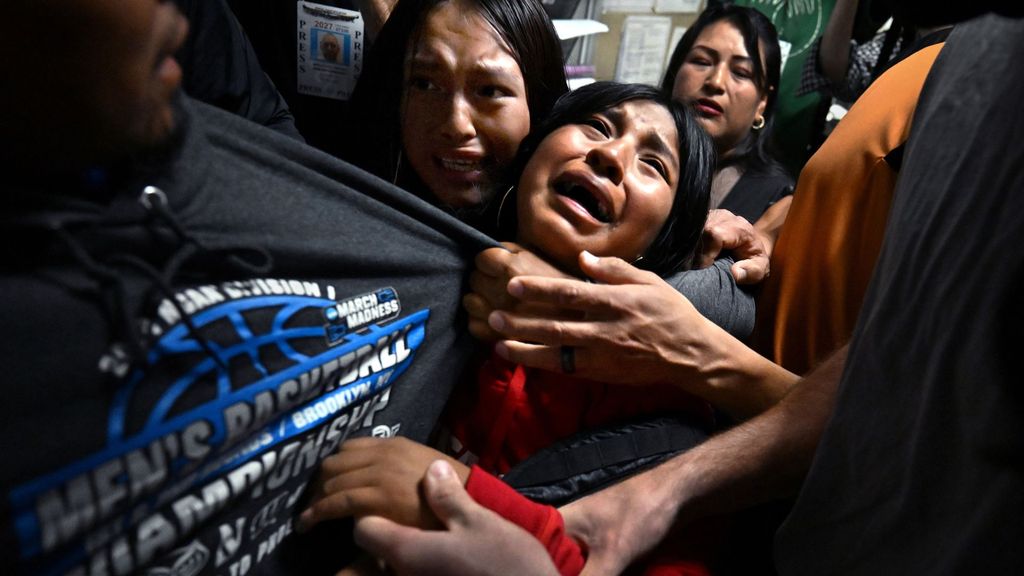 Carol Guzy, ganadora del World Press Photo del Año: 'Separados por el ICE' la fotografía de la cruel realidad en EEUU