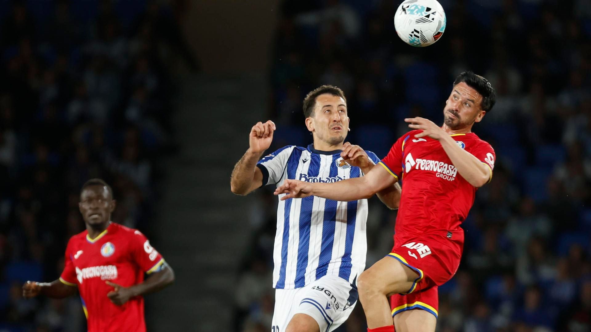 El futbolista Juan Iglesias estalla contra Mikel Oyarzabal tras una tangana que afecta directamente a Estela Grande: “Se pone la mano en la boca para meterse con mi mujer”