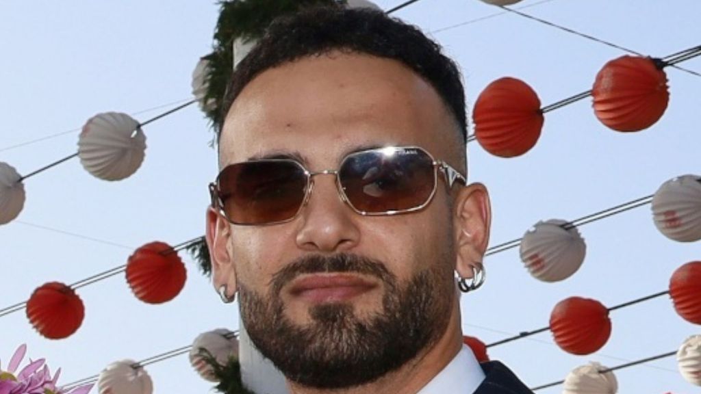 Manuel Cortés destapa los años que ha tenido una relación especial con Gloria Camila y asegura que le fue infiel a Kiko Jiménez con él ¡De viernes! Temporada 4 Top Vídeos 756