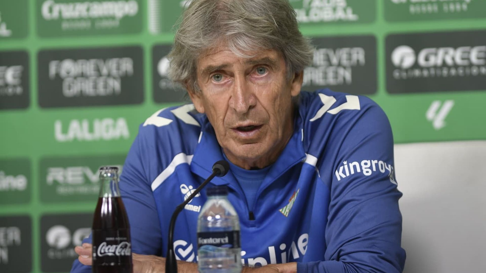 Manuel Pellegrini en sala de prensa