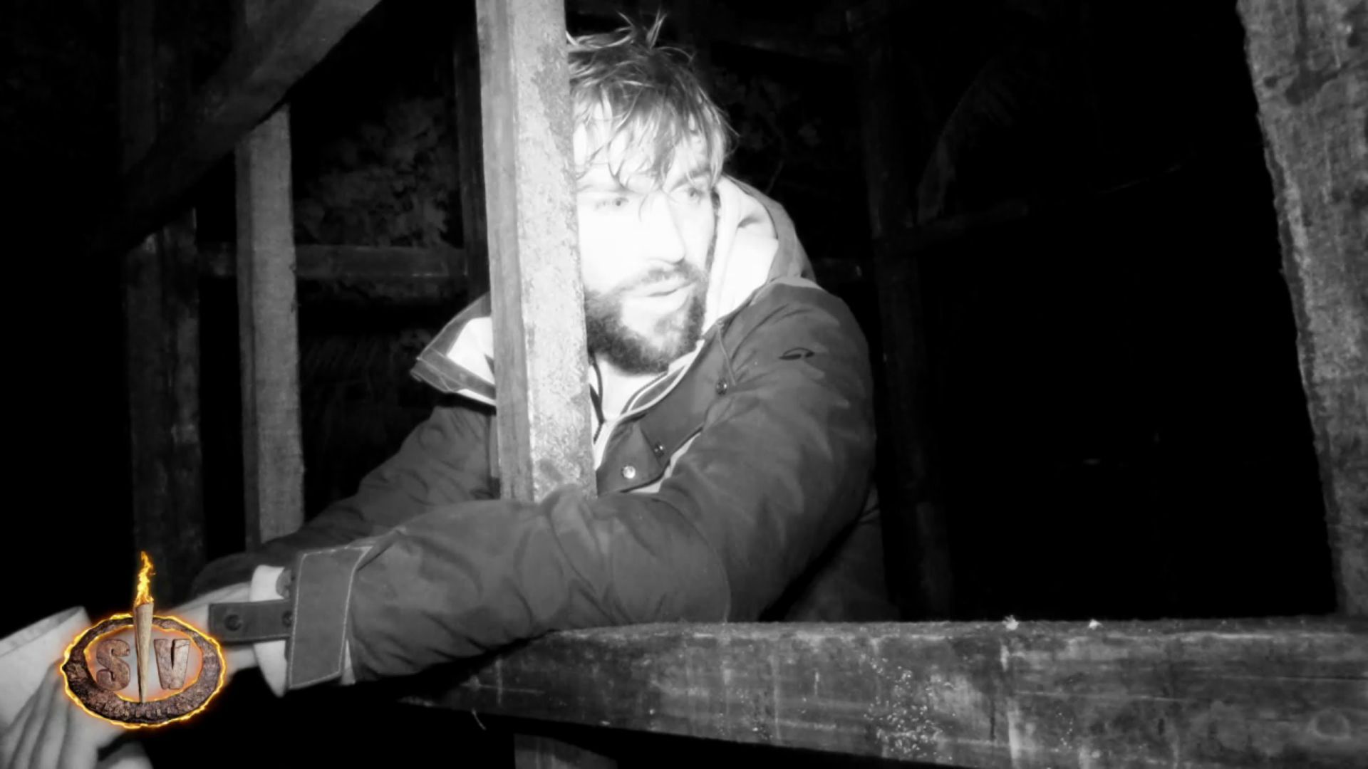 Tensión entre Gerard y Claudia en sus primeros momentos encerrados en la jaula: "He jodido mi sueño por tus provocaciones"