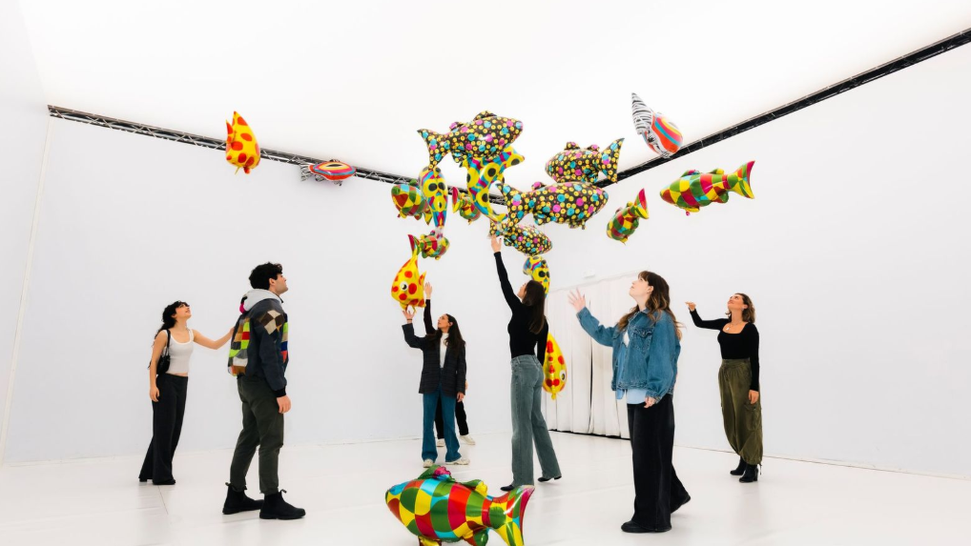 Another Fishbowl, de Philippe Parreno