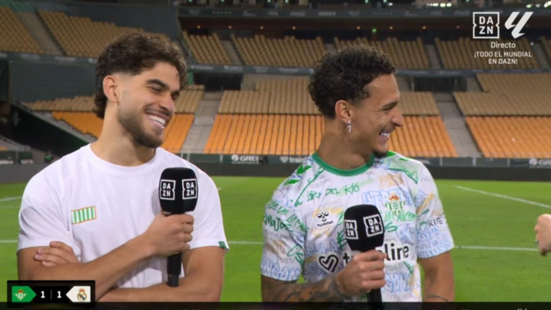 Antony y Abde, bromeando