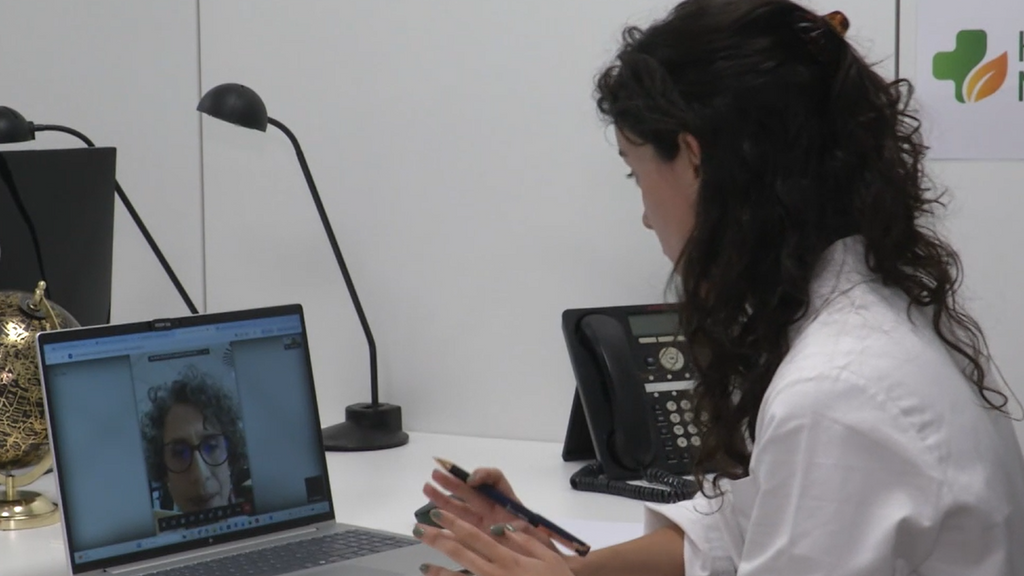 La inteligencia artificial redefine la medicina: diagnósticos en segundos y médicos virtuales al instante