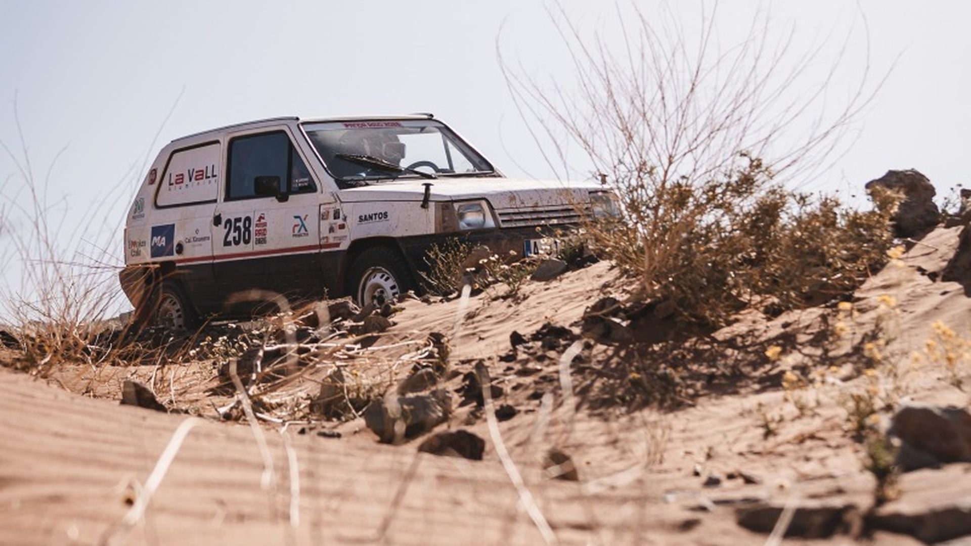 El Seat Marbella de Marc y David durante una de las etapas del rallye