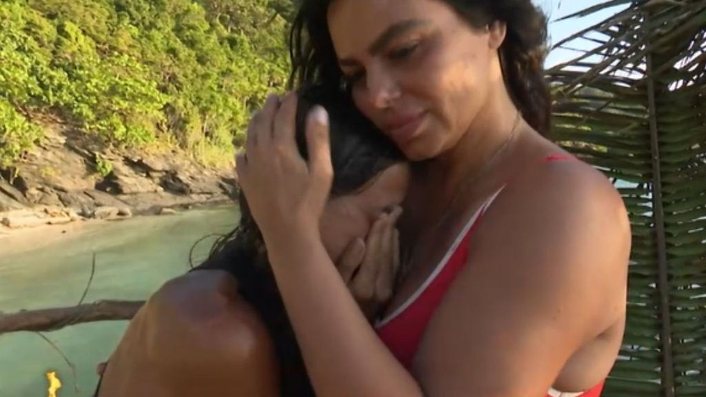 Ingrid, rota al descubrir que no vuelve a España y que convivirá junto a Marisa en la zona parásita: "Por favor, no puedo"