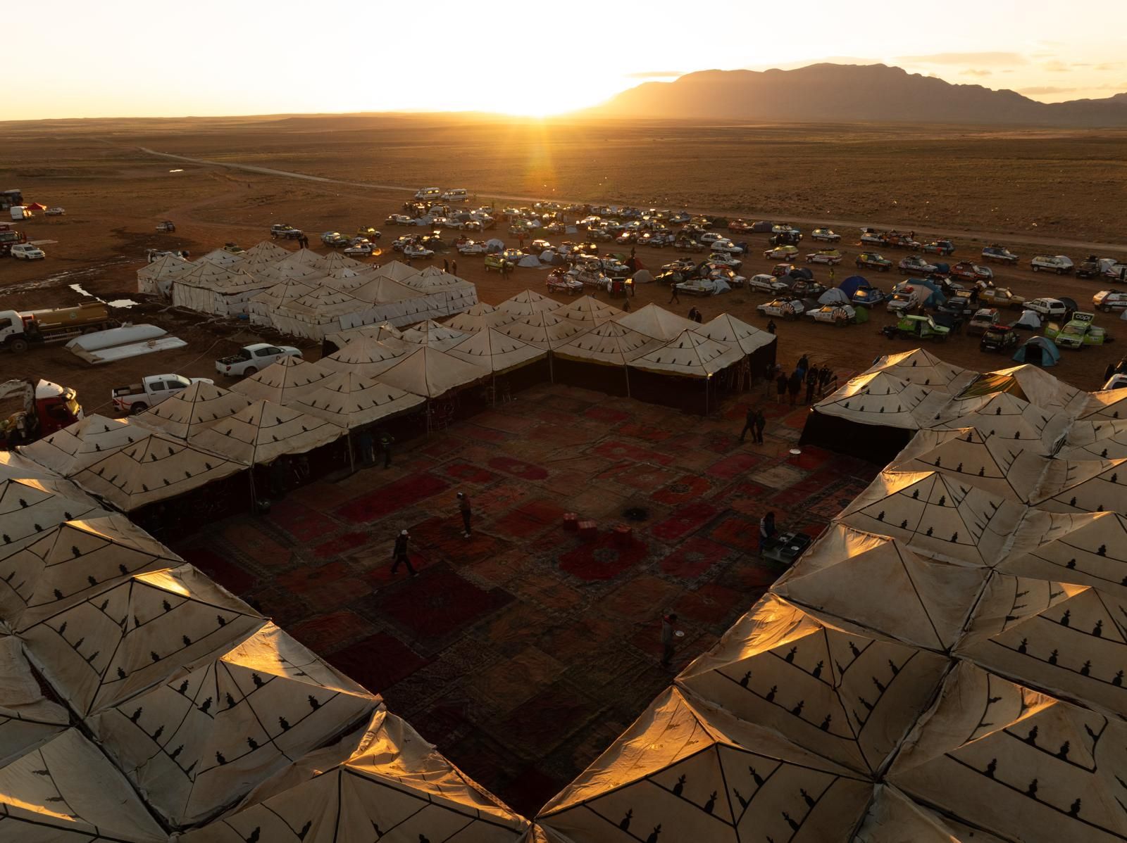 Los dos jóvenes destacan la belleza de los paisajes del trayecto.