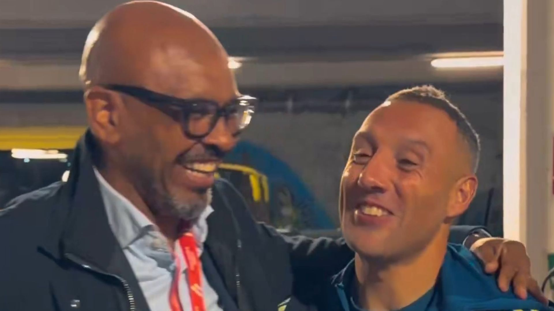 Marcos Senna y Santi Cazorla se reencuentran en el Real Oviedo-Villarreal