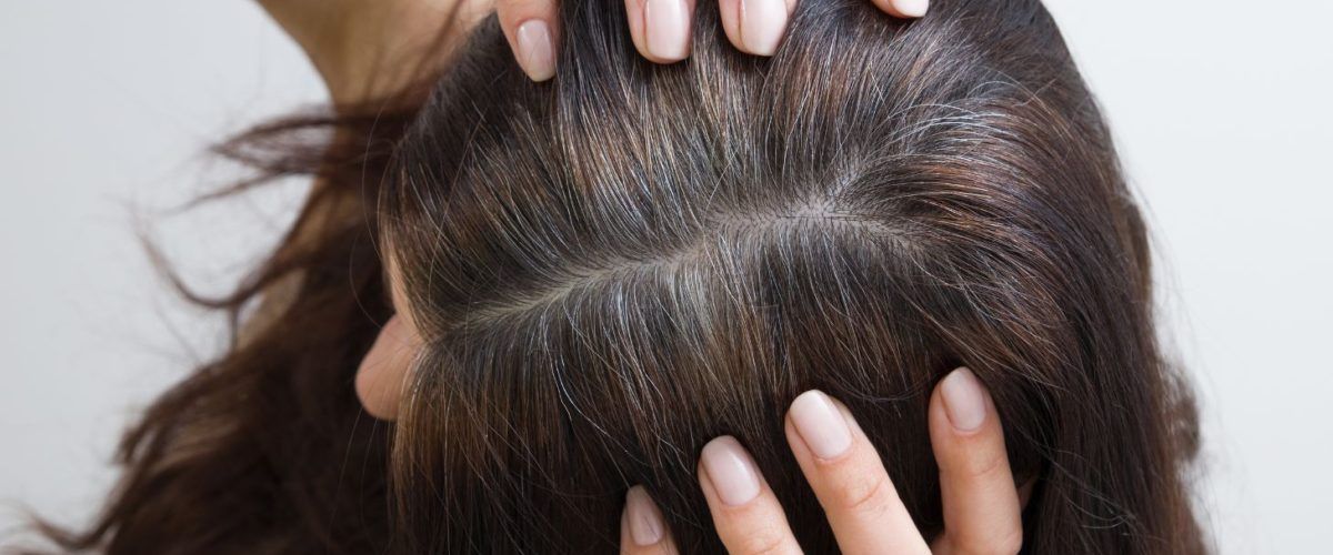Melena con algunas canas