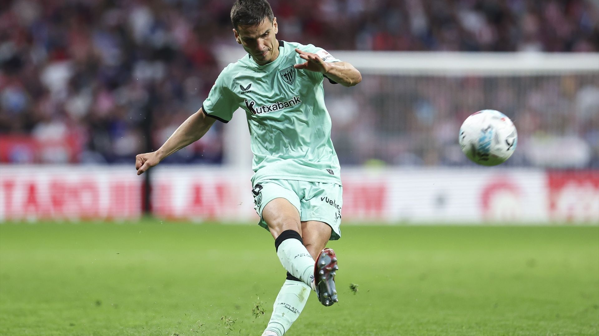 Centro de Iñigo Ruiz de Galarreta ante el Atlético en el Metropolitano