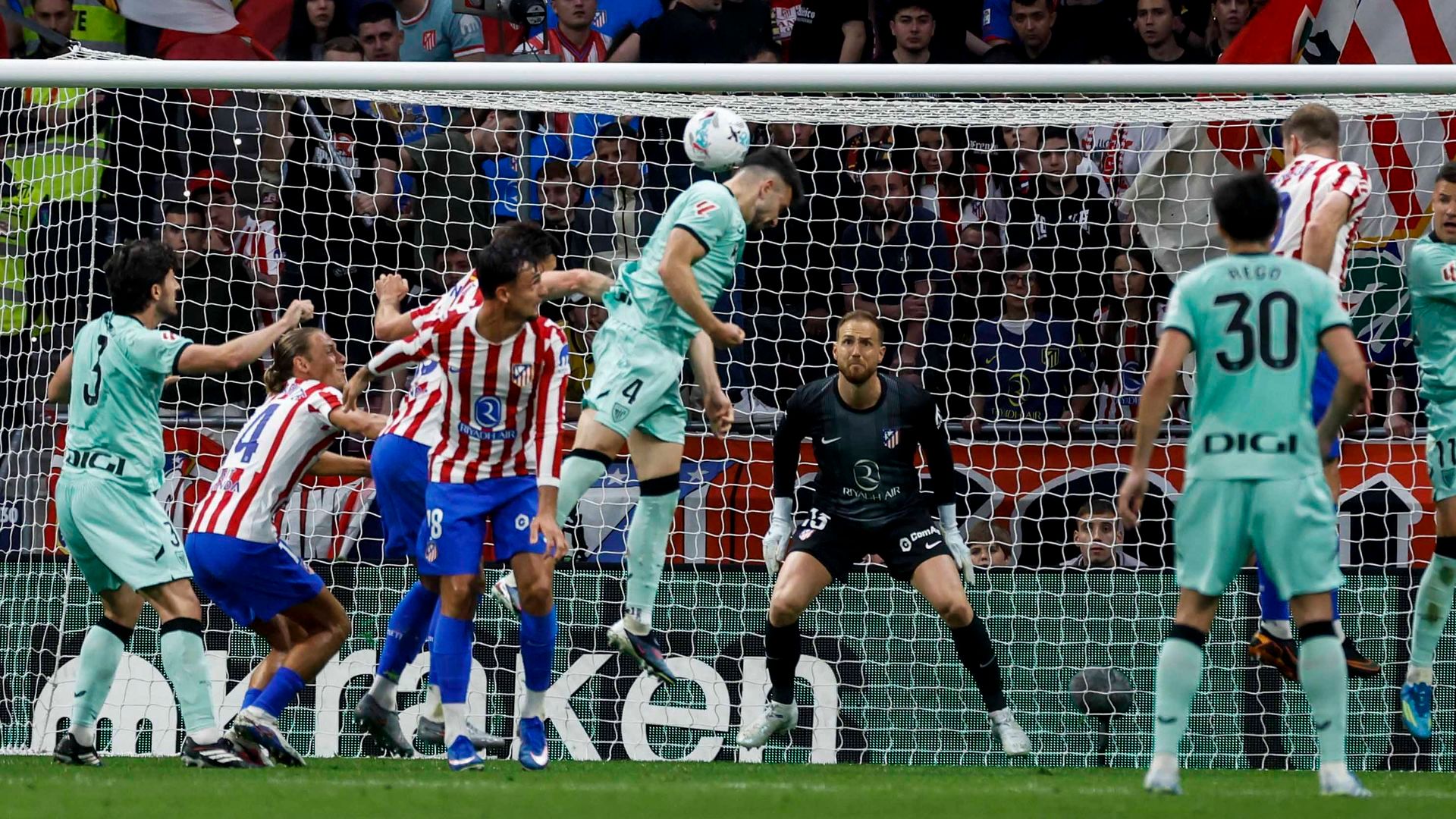 Gol de Aitor Paredes en el Metropolitano.