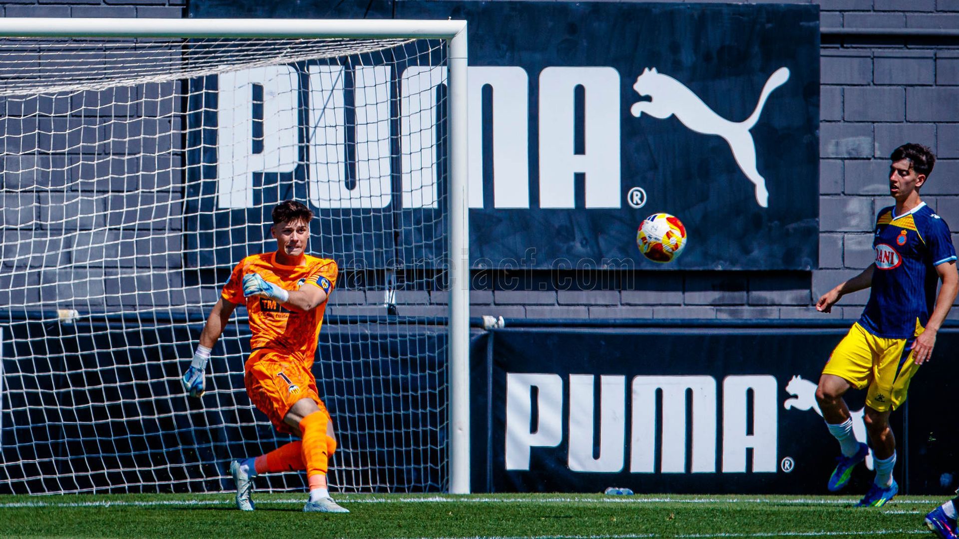 Abril con el VCF Mestalla