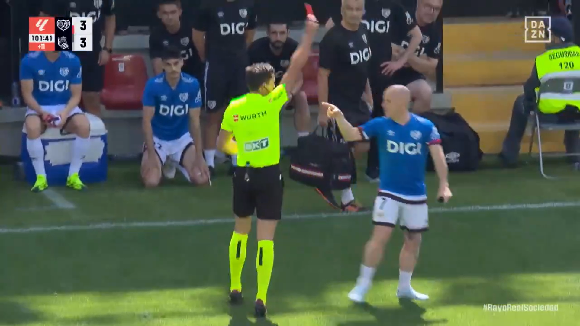 Guzmán Mansilla expulsa a Isi Palazón en el Rayo-Real Sociedad