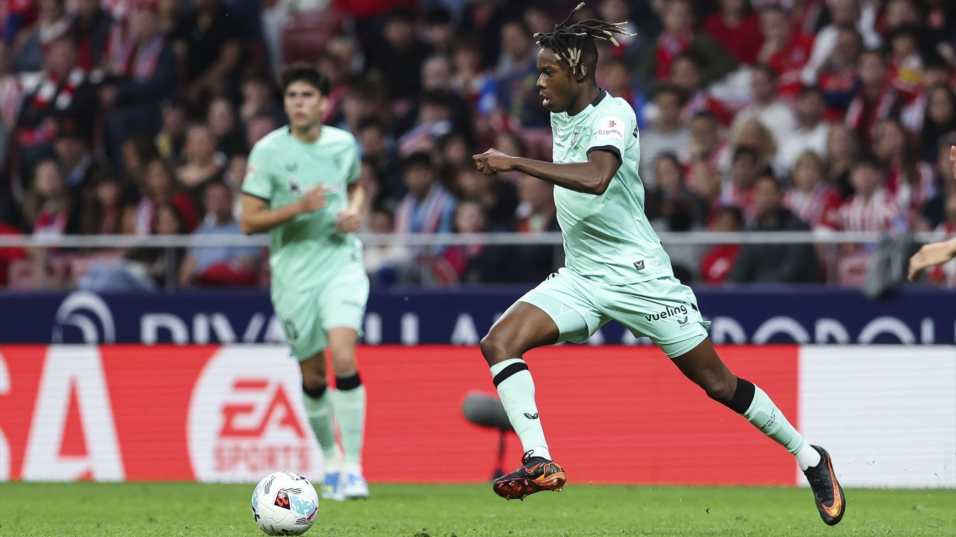 Nico Williams la conduce ante el Atlético en el Metropolitano