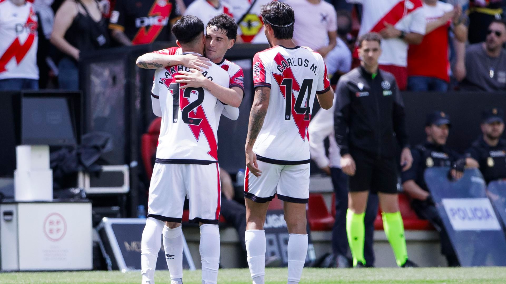 Sergio Camllo celebra su gol en el Rayo-Real Sociedad