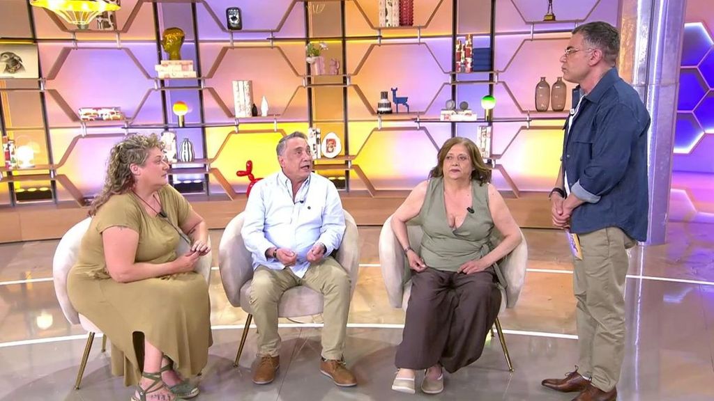 Merche quiere saber si sus hermanos y ella son del mismo padre tras una sospecha: "Me gustaría que nos hiciéramos una prueba de ADN"